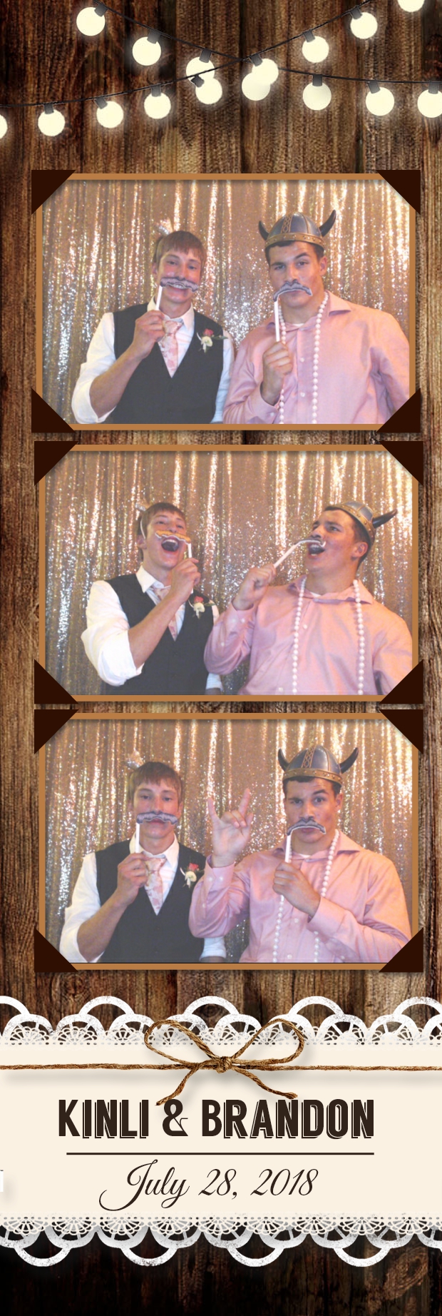 Kinli and Brandon's Wedding | View more photos from the event at gallery.photoboothbillings.com/u/PhotoBoothBillings/Kinli-and-Brandons-Wedding